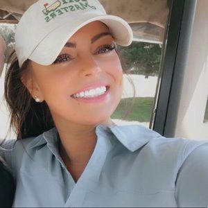 Meet your Posher, Casey